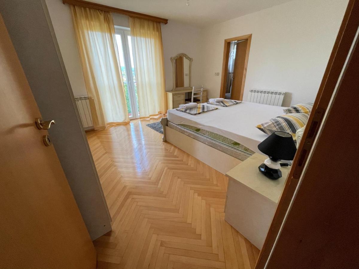 Apartments In Villa Sabb For Rent Sarajevo Exterior photo